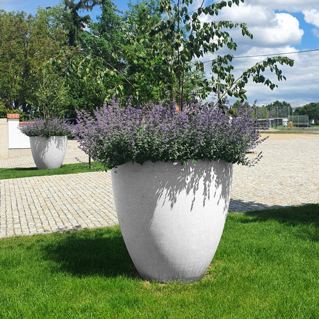 Betoni - betonový květináč Classic XXL bílá